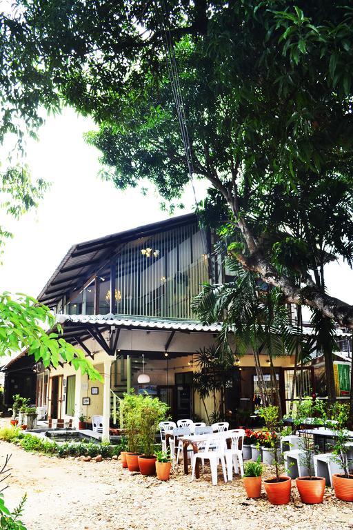 The Old Times Nakhon Hotel Nakhon Si Thammarat Exterior foto